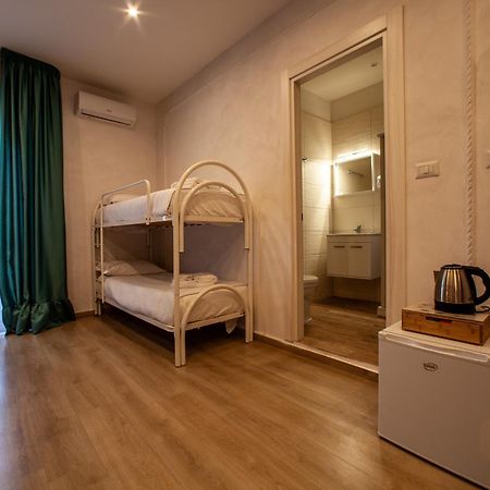 Easy Boarding Otel Napoli Dış mekan fotoğraf