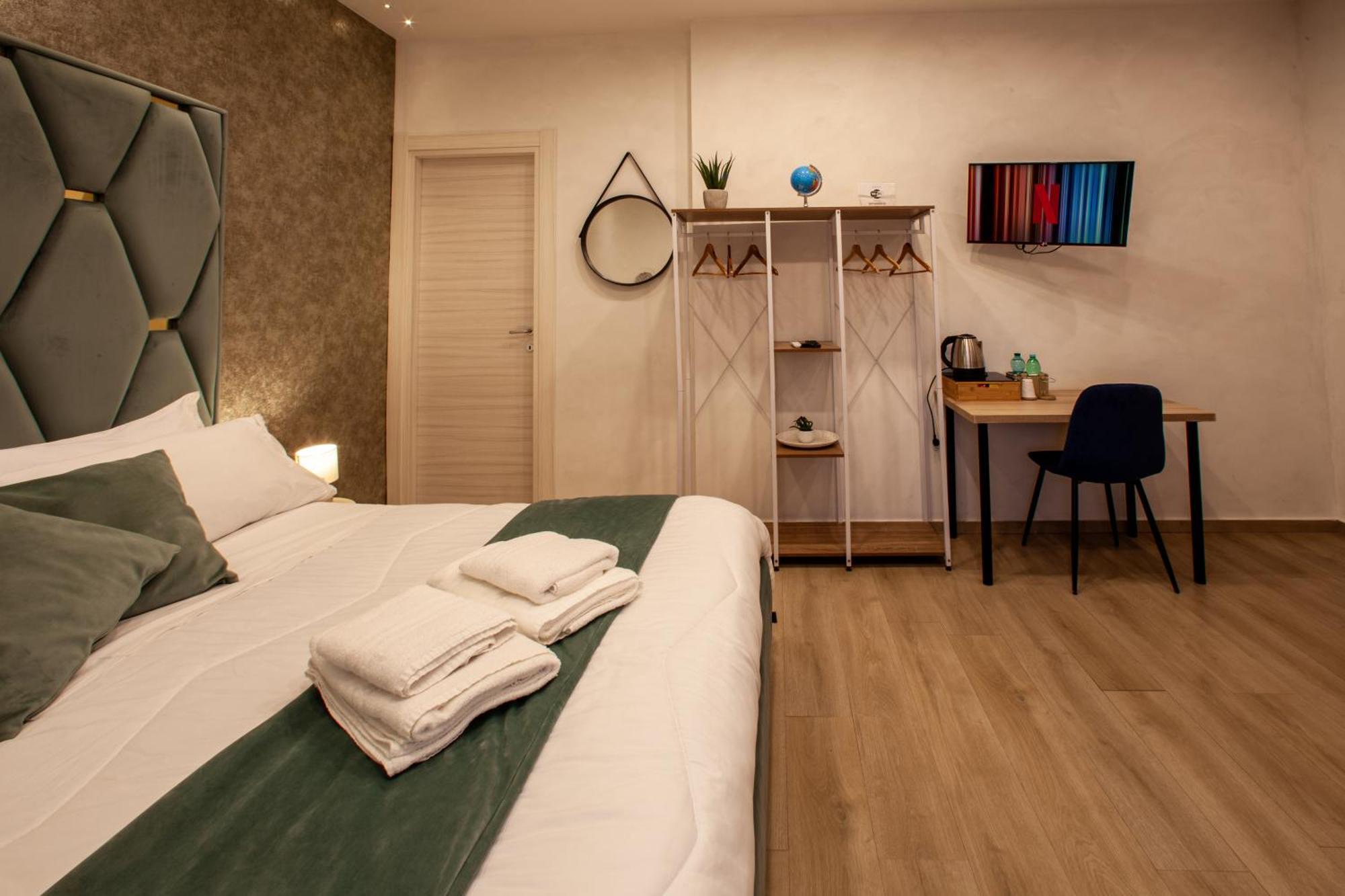 Easy Boarding Otel Napoli Oda fotoğraf