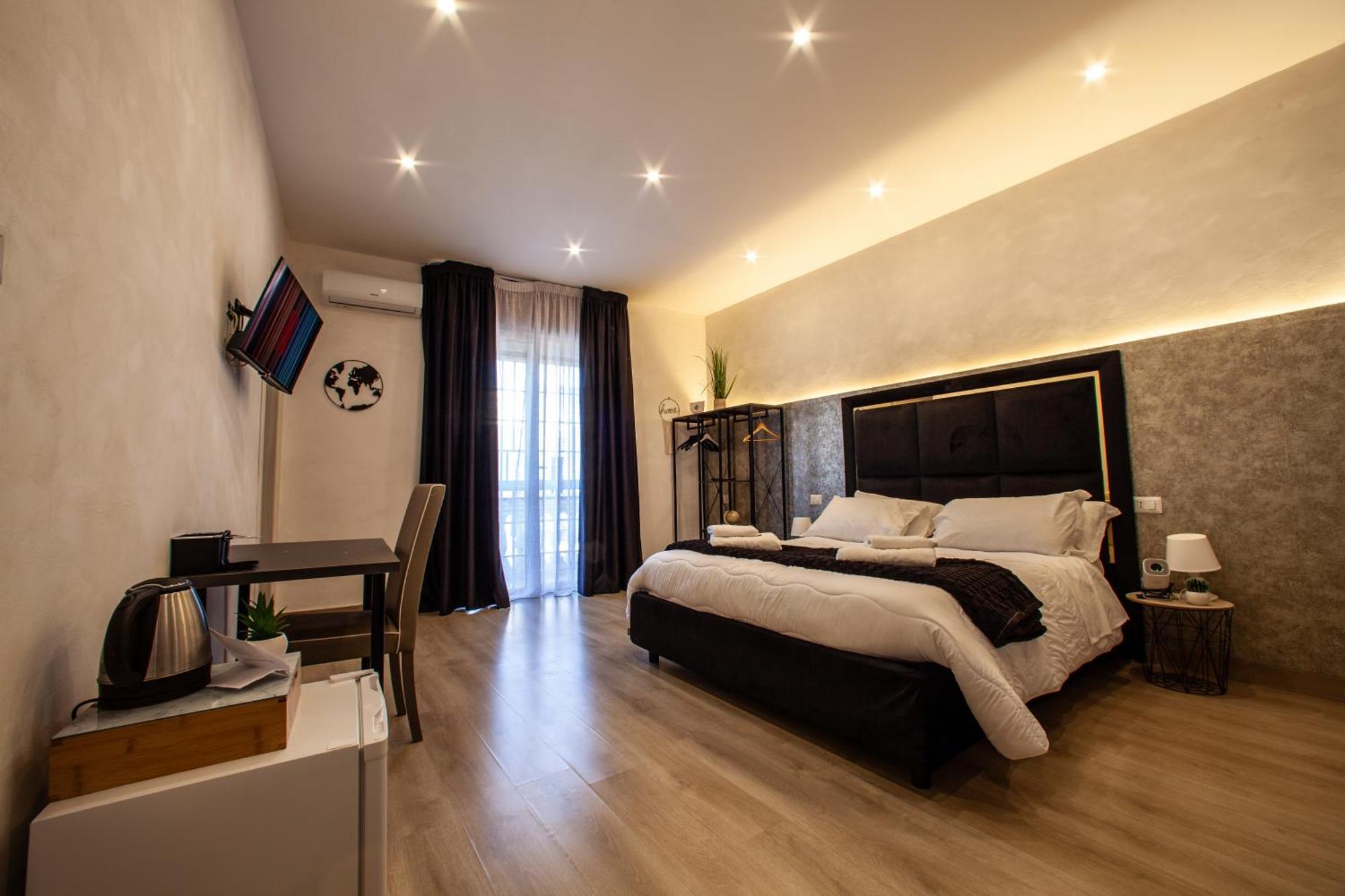 Easy Boarding Otel Napoli Dış mekan fotoğraf